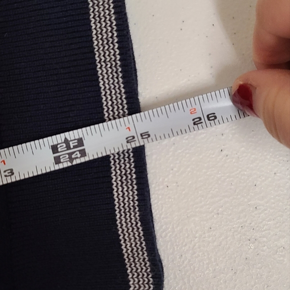 Tommy Hilfiger Navy Blue Perforated V Neck Sweater size Large - Picture 8 of 8